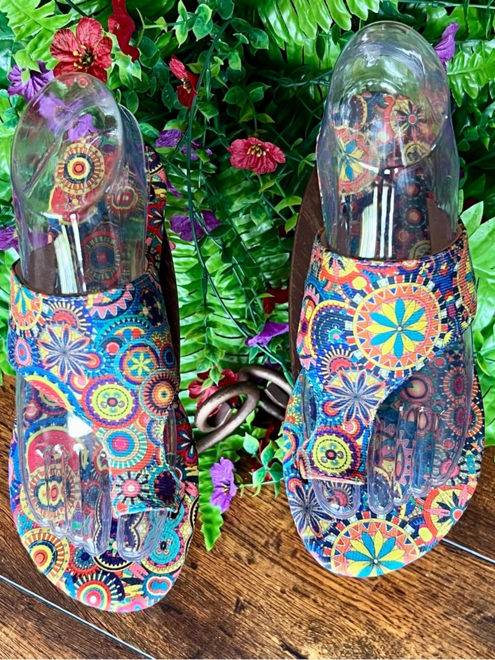 NWT Multicolor Patterned Women’s Sandals-Size 7